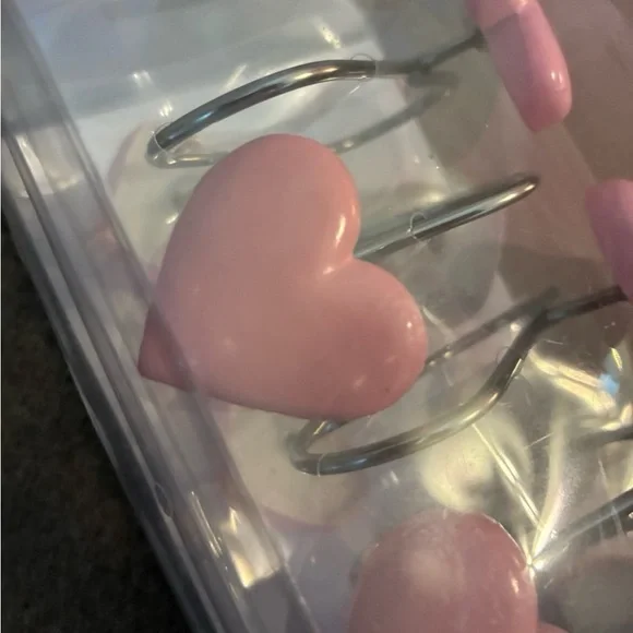 Pink hearts shower curtain hooks set - Picture 2 of 6
